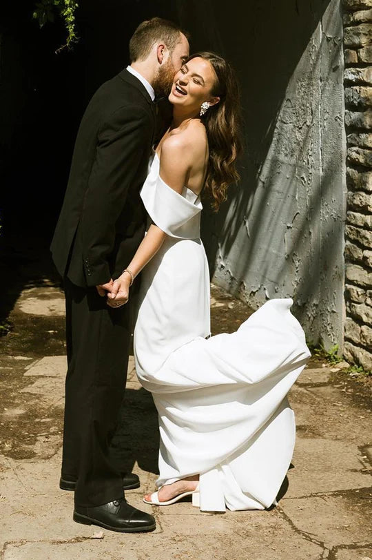 Vestido de novia largo de sirena con hombros descubiertos